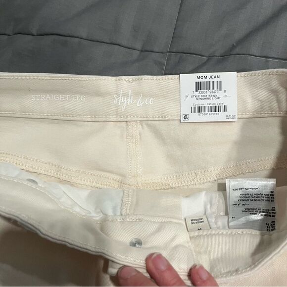 NWT Style & Co High Rise Straight Leg Mom Jeans Sunshine Light Size 14 - Picture 6 of 10